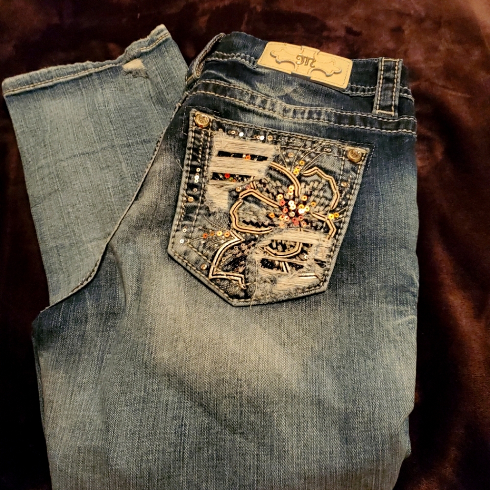 Miss Me Capri Jeans